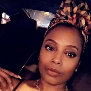 Meet your Posher, Deneisha